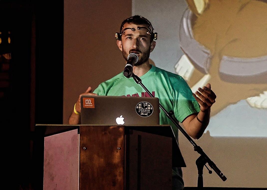 Eric Leonardis at Nerd Nite Brain Games Shark Party